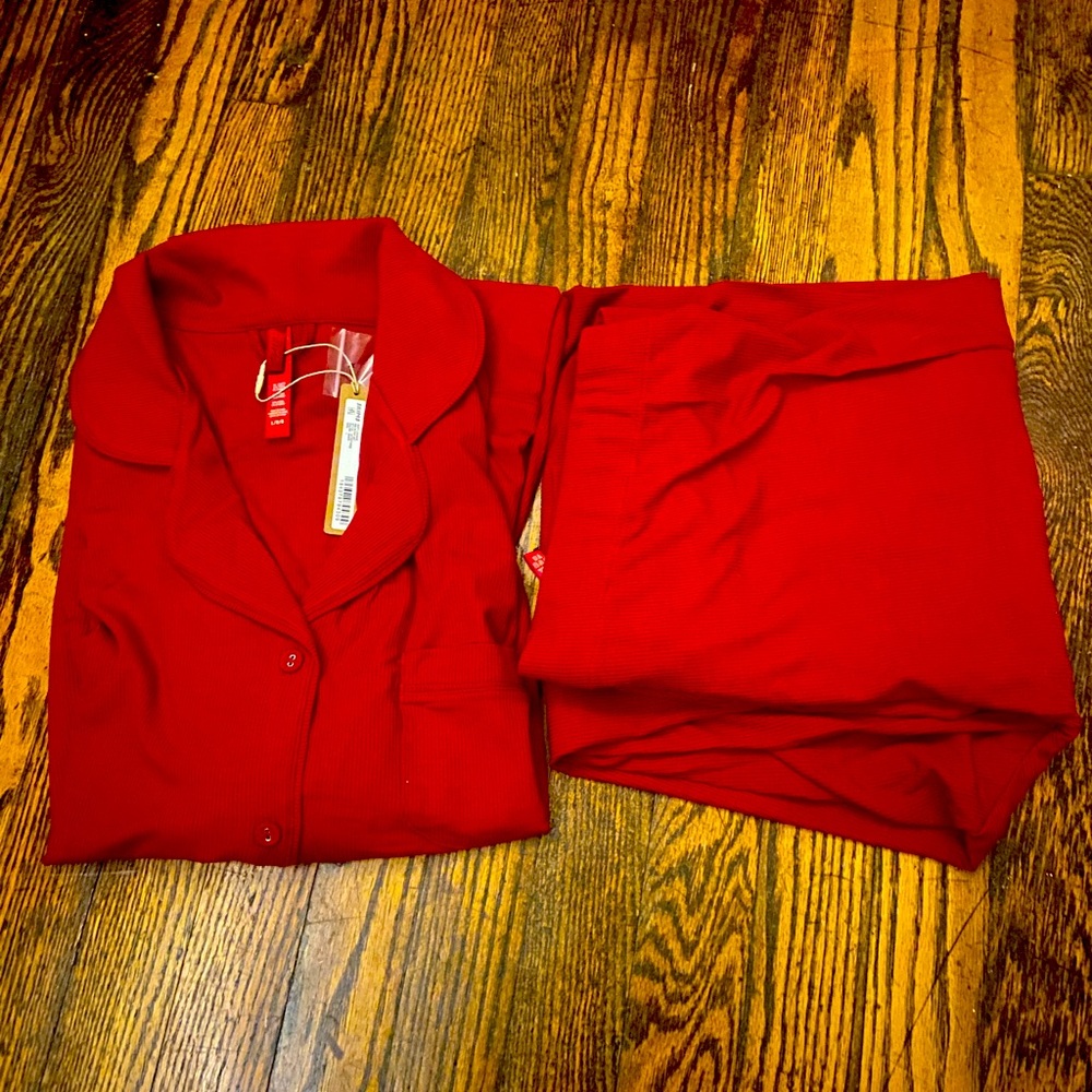 Skims Holiday Sleep Set